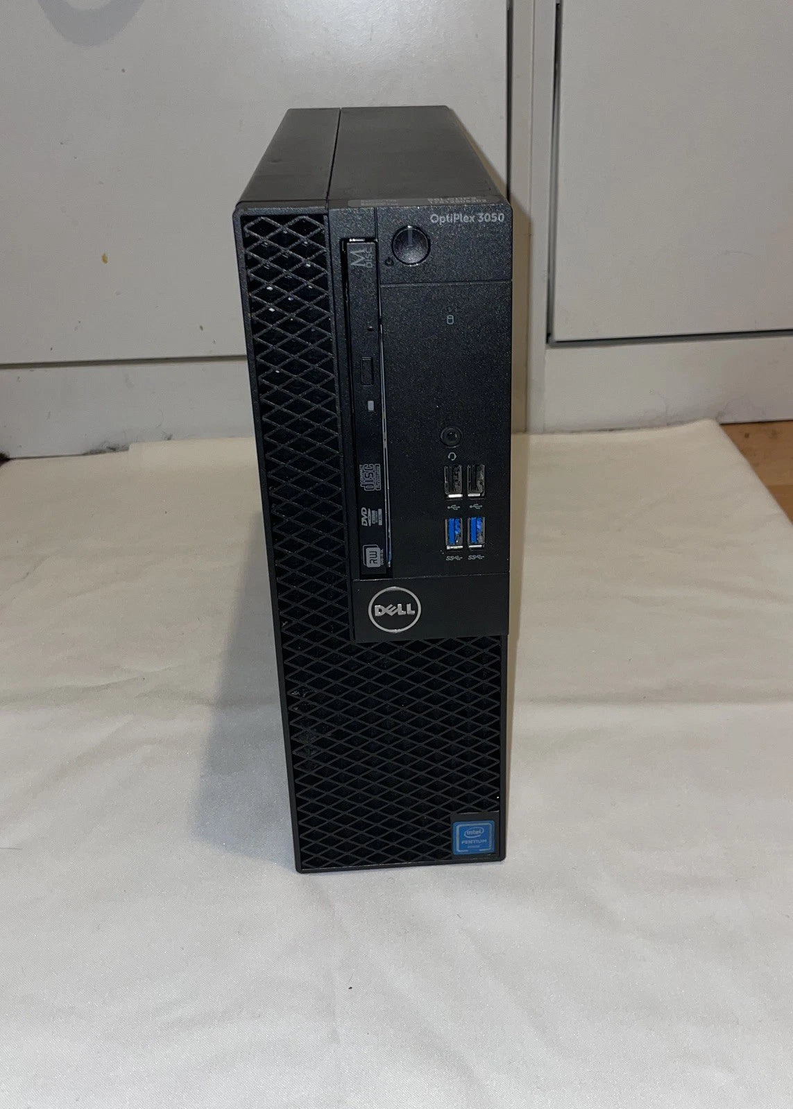 Refurbished Dell OptiPlex 3050 Mini Tower SFF/ Desktop PC i5-7500 3.80 GHz/ 8GB RAM/ 128GB SSD/ Intel HD Graphics 630/ Windows 10 Pro
