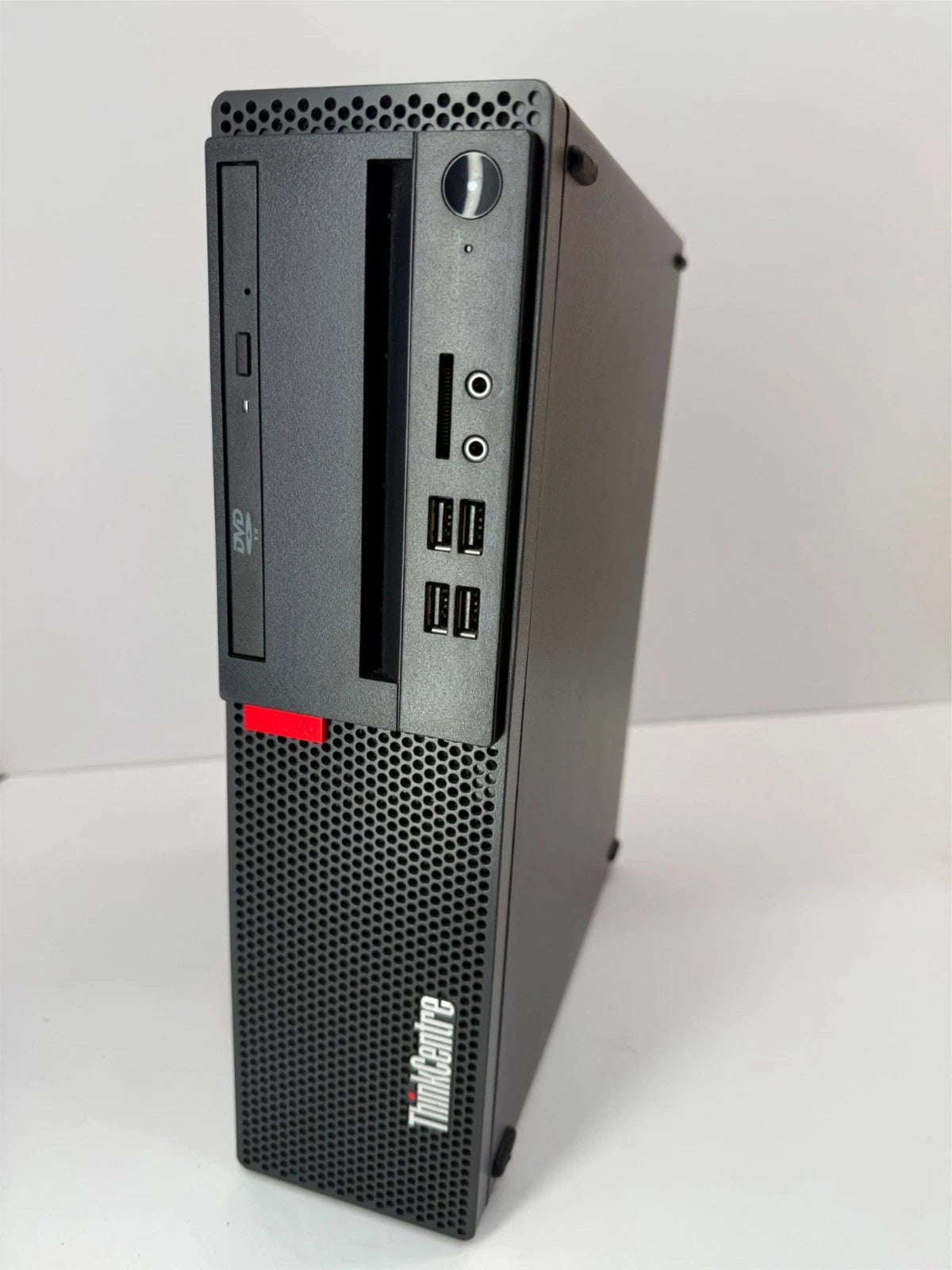 Refurb Lenovo ThinkCentre M710s/ Intel Core i7-7700/ 4GB RAM/ 256GB SSD/ Windows 10 Pro